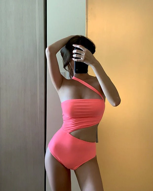 Asymmetric One-Shoulder Sculpt Swimwear with High-Rise Curve Swimwear By Sinderella - Image 7